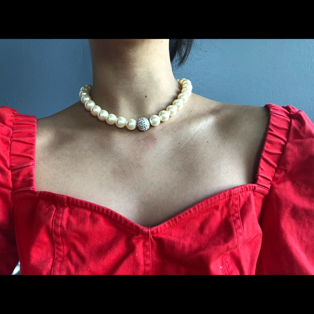 Pearl chocker necklace